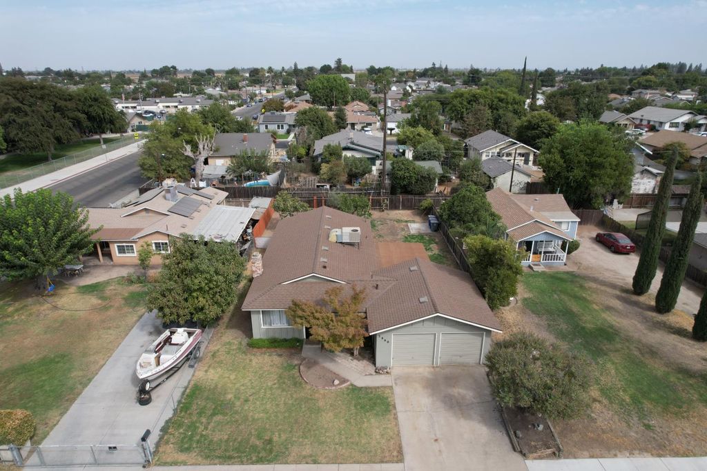 Image 41 of property listing at 2860 A Street, Selma, CA 93662