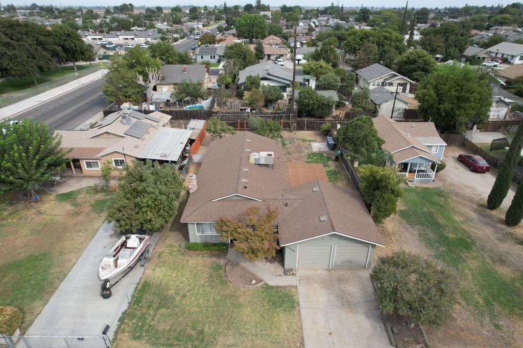 Image 45 of property listing at 2860 A Street, Selma, CA 93662