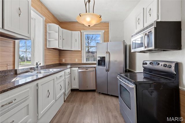 407 N Humboldt Street, Marine, IL 62061