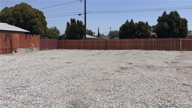 1157 N 7th, Colton, CA 92324
