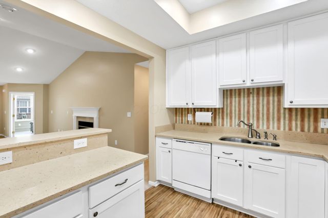 2252 Cove Landing, Grove City, OH 43123