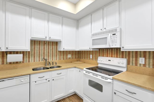 2252 Cove Landing, Grove City, OH 43123