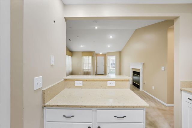 2252 Cove Landing, Grove City, OH 43123