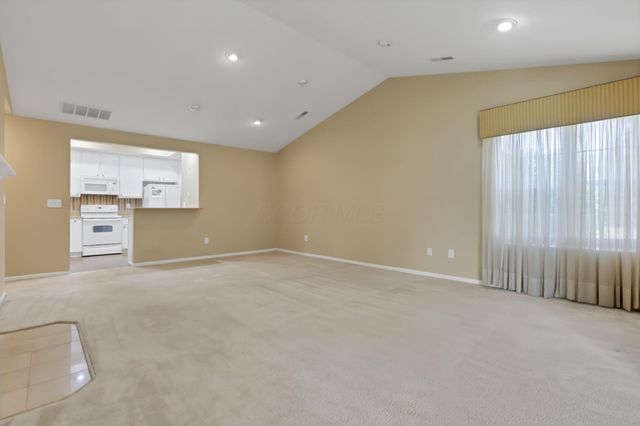2252 Cove Landing, Grove City, OH 43123
