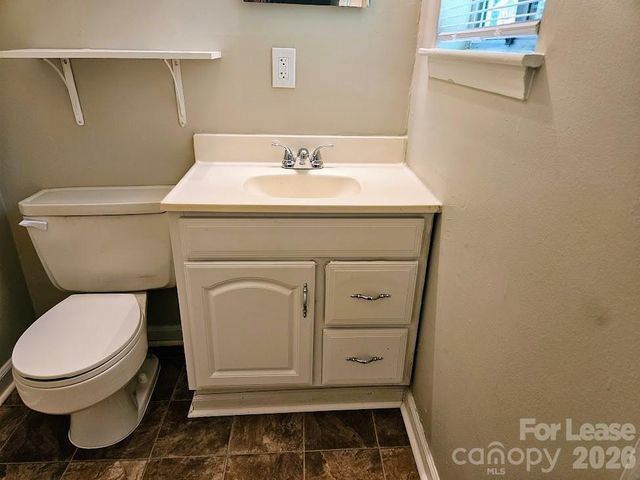 6815 Water Mill Court, Charlotte, NC 28215