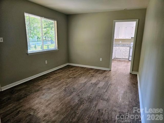 6815 Water Mill Court, Charlotte, NC 28215