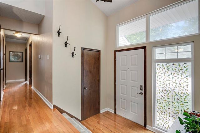 16110 W Indian Creek Parkway, Olathe, KS 66062