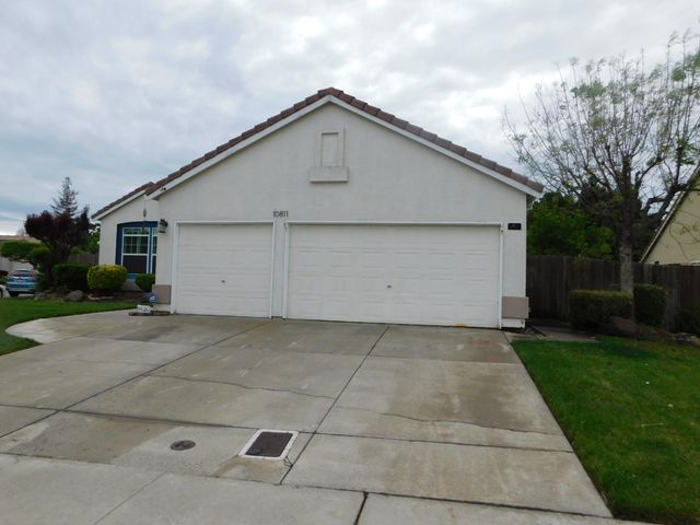 10811 Lava Bed Ln, Stockton, CA 95209