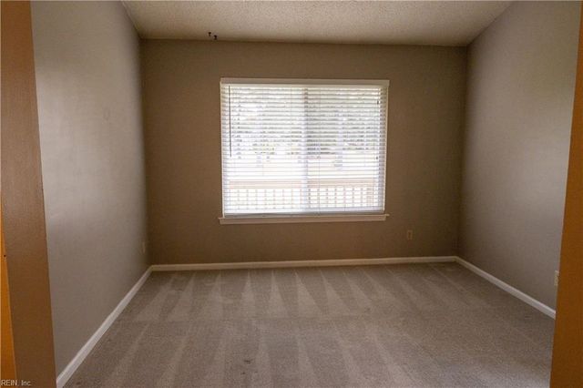4762 Red Duck CT, Virginia Beach, VA 23462