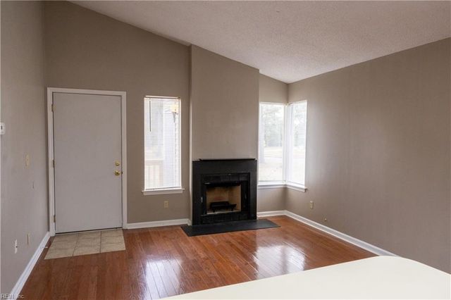 4762 Red Duck CT, Virginia Beach, VA 23462