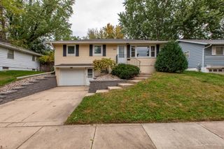 2411 18 1/2 Street NW, Rochester, MN 55901