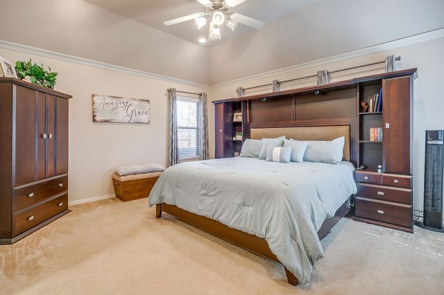 1085 Saint Andrews Drive, Burleson, TX 76028