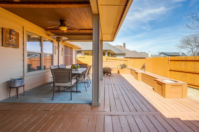 1085 Saint Andrews Drive, Burleson, TX 76028