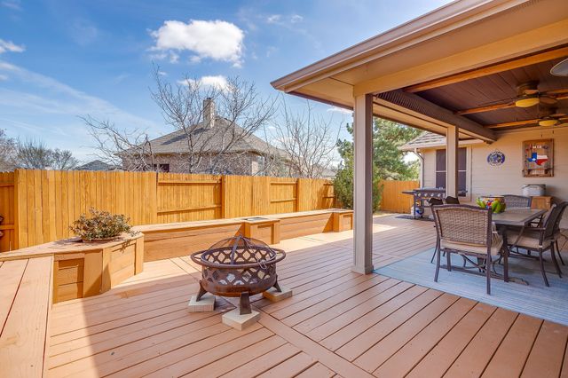 1085 Saint Andrews Drive, Burleson, TX 76028