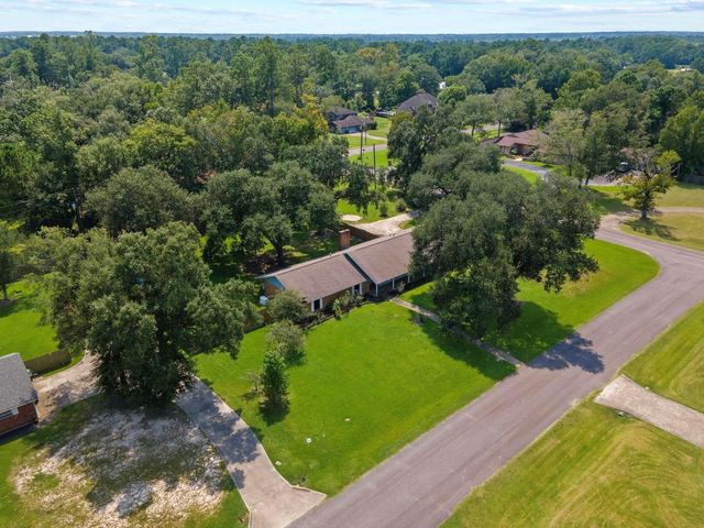 4625 Emerson, Orange, TX 77630