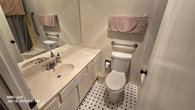 2207 S Braeswood Boulevard 43C, Houston, TX 77030