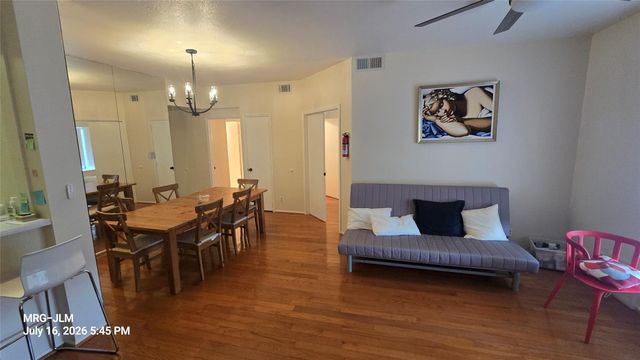 2207 S Braeswood Boulevard 43C, Houston, TX 77030