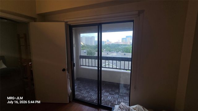 2207 S Braeswood Boulevard 43C, Houston, TX 77030