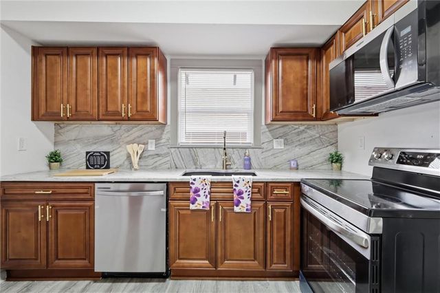 1311 E 29th Street, Kansas City, MO 64109