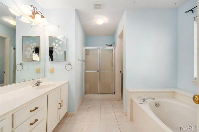 1504 Prospector Trl, Wentzville, MO 63385