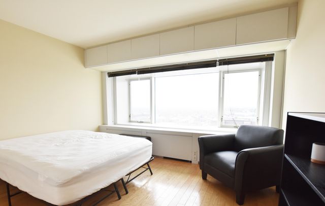 555 E William Street 23A, Ann Arbor, MI 48104