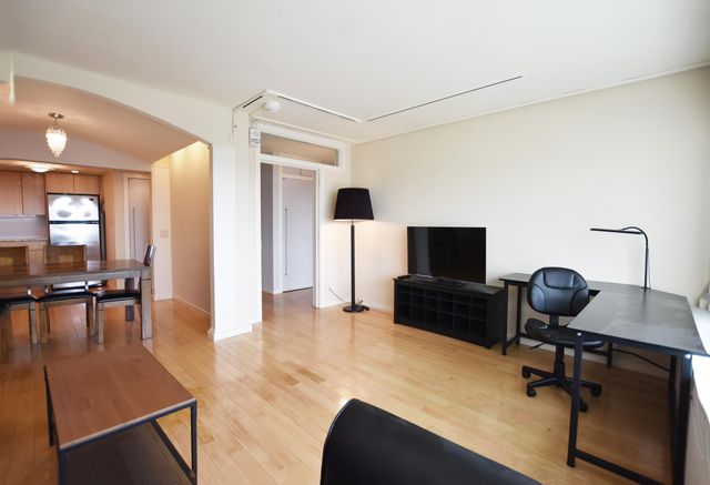 555 E William Street 23A, Ann Arbor, MI 48104