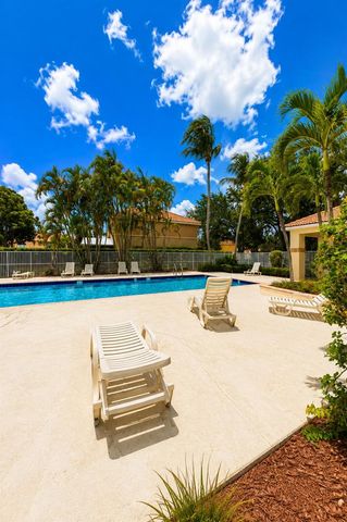 276 River Bluff Lane, Royal Palm Beach, FL 33411