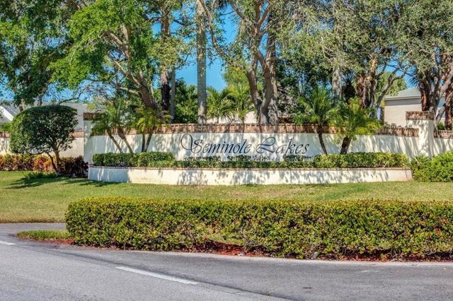 276 River Bluff Lane, Royal Palm Beach, FL 33411