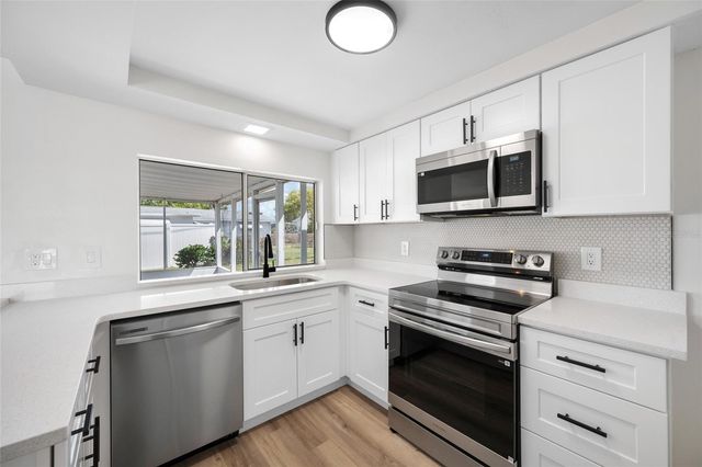 5027 MANOR DRIVE, New Port Richey, FL 34652