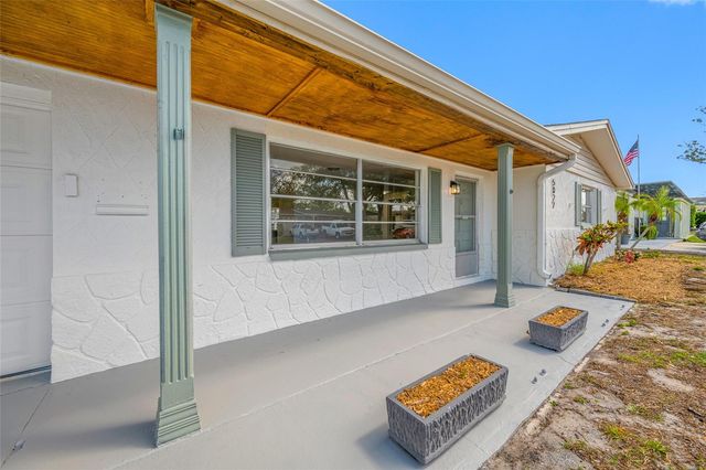 5027 MANOR DRIVE, New Port Richey, FL 34652