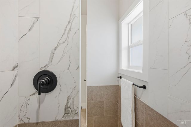 542 Mountain Loop Rd, Middleton, ID 83644