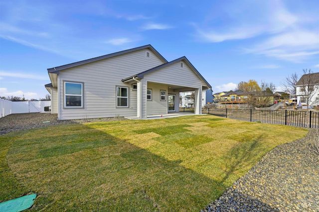 542 Mountain Loop Rd, Middleton, ID 83644