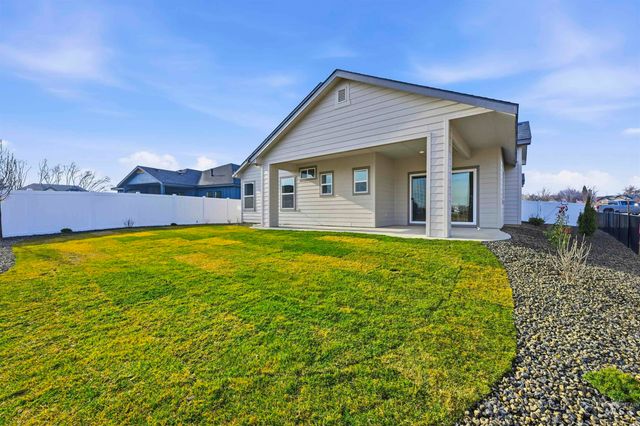 542 Mountain Loop Rd, Middleton, ID 83644