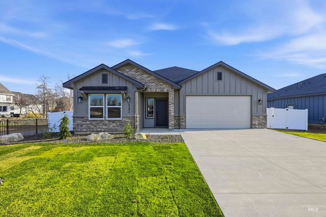 542 Mountain Loop Rd, Middleton, ID 83644