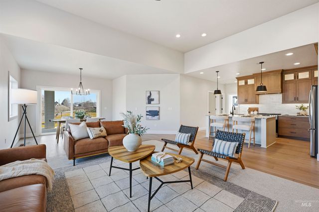 542 Mountain Loop Rd, Middleton, ID 83644