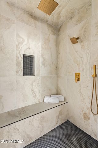 5712 N 11TH Place, Phoenix, AZ 85014