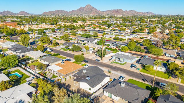 5712 N 11TH Place, Phoenix, AZ 85014