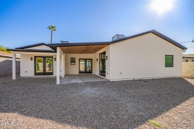 5712 N 11TH Place, Phoenix, AZ 85014