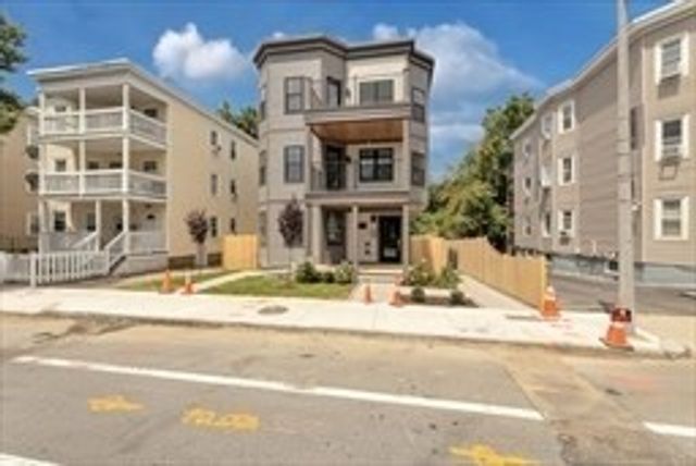 3915 Washington Street 2, Boston, MA 02131