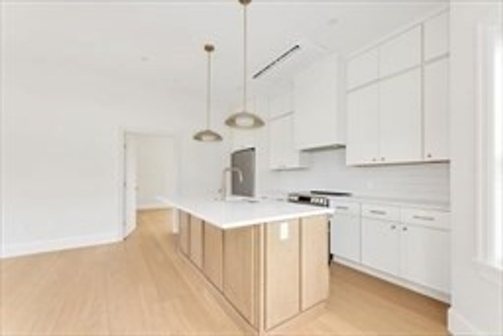 3915 Washington Street 2, Boston, MA 02131