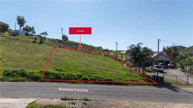 1 Avenida Gaviota, Menifee, CA 92587