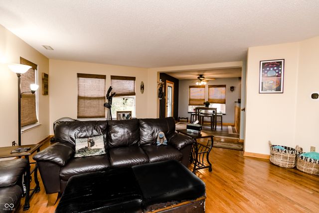 2026 Milburn Drive, Brownsburg, IN 46112