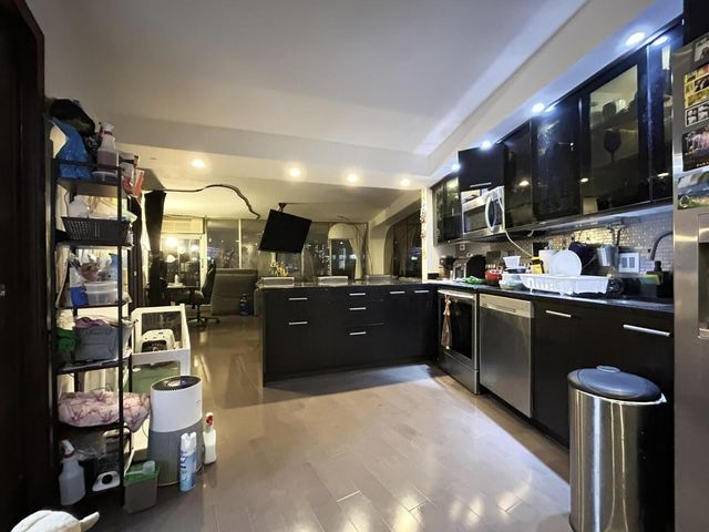 300 N State Street 2910, Chicago, IL 60654