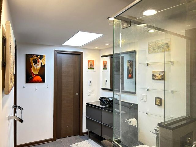 300 N State Street 2910, Chicago, IL 60654