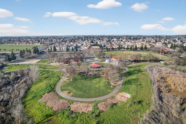 733 Killebrew, Galt, CA 95632