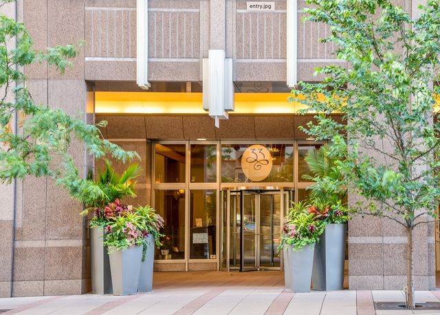33 W Ontario Street 47E, Chicago, IL 60654
