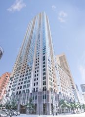 33 W Ontario Street 47E, Chicago, IL 60654
