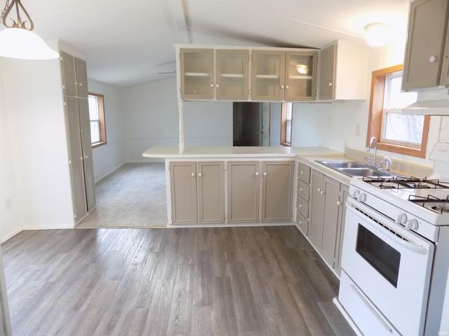 57560 Paul Street, Elkhart, IN 46517