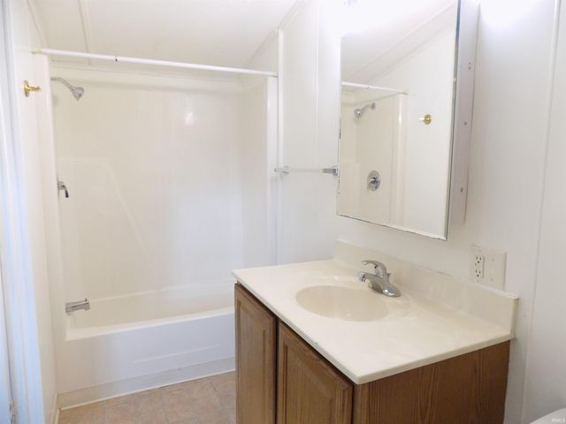 57560 Paul Street, Elkhart, IN 46517