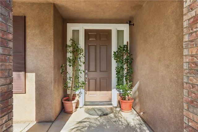 7885 RETRIEVER Street, Eastvale, CA 92880